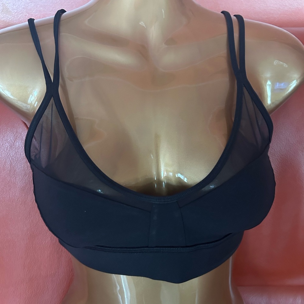 Lululemon Anew sports bra - Picture 2 of 7